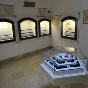 نخستین موزه تخصصی سکه و مهر