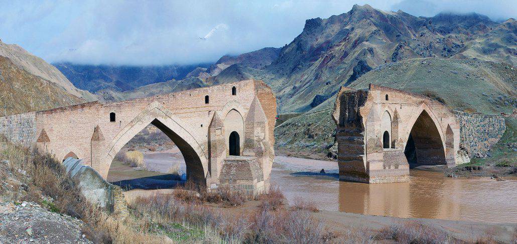 پل باستانی پلدختر/ یادگاری از شکوه ایران باستان - ایرانگردی و جهانگردی  سفرهای پیشاهنگ آناهیتا