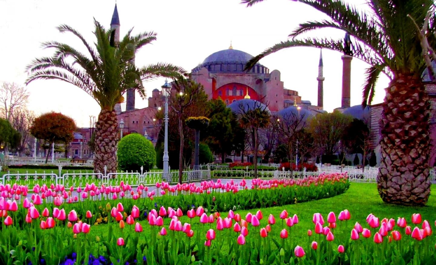 استانبول در بهار