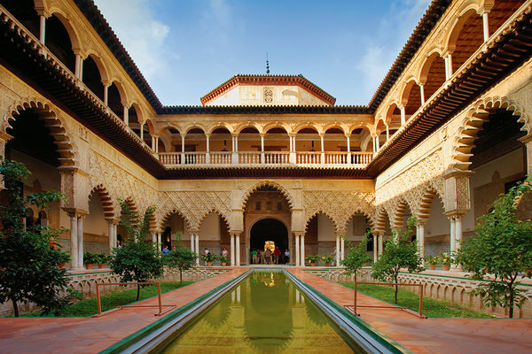 کاخ ویانا _قصری بی نظیر در اسپانیا