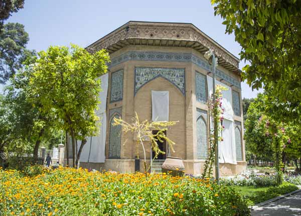 عمارت کلاه فرنگی شیراز