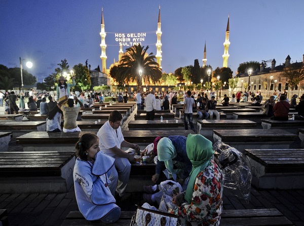 سنت‌های مرسوم ماه رمضان از کشورهای مختلف