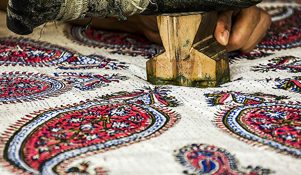 رنگرزی و چاپ های سنتی آذربایجان غربی